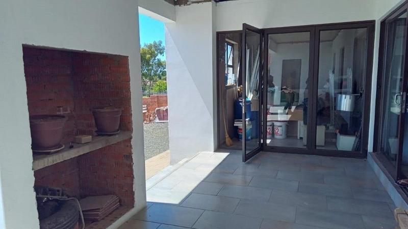 To Let 4 Bedroom Property for Rent in Ladybrand Free State
